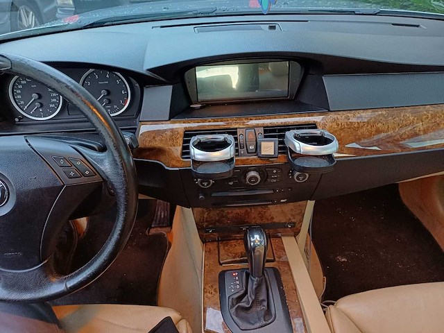 Bmw 5-serie touring 525i high executive, 13-px-nv - afbeelding 17 van  32