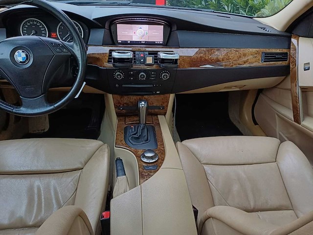 Bmw 5-serie touring 525i high executive, 13-px-nv - afbeelding 12 van  29
