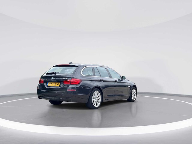 Bmw 5-serie touring 528i high exec m-sport | 89-tlg-4 - afbeelding 11 van  35