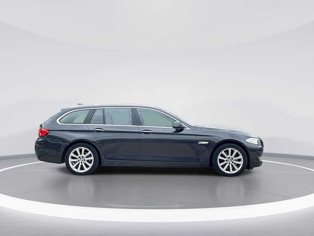 Bmw 5-serie touring 528i high exec m-sport | 89-tlg-4 - afbeelding 10 van  36