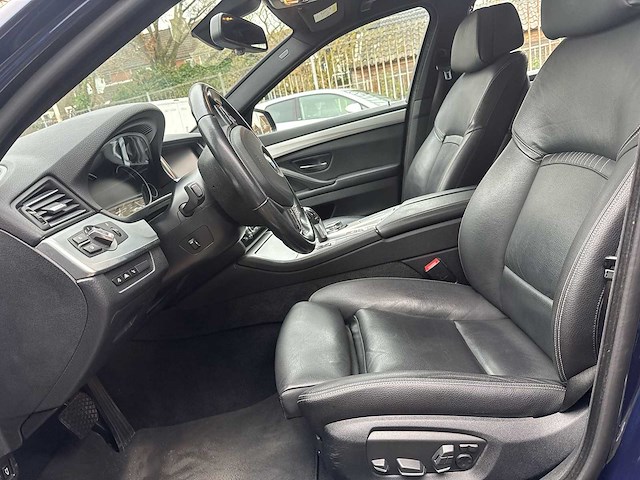 Bmw 5-serie touring 528i luxury edition 2017 | nn-030-b - afbeelding 12 van  21