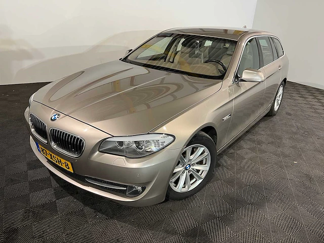 Bmw 5-serie touring 528i upgrade edition, 87-xsh-8 - afbeelding 1 van  19