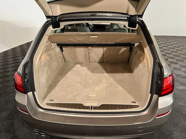 Bmw 5-serie touring 528i upgrade edition, 87-xsh-8 - afbeelding 3 van  19