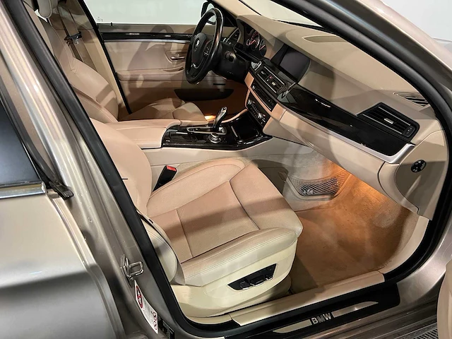 Bmw 5-serie touring 528i upgrade edition, 87-xsh-8 - afbeelding 16 van  19