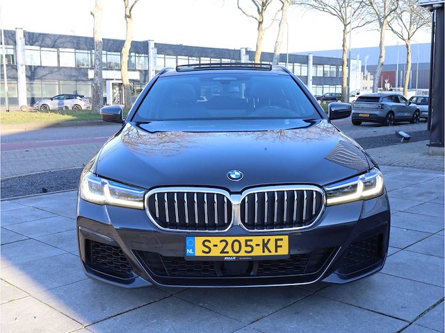 Bmw 5-serie touring 540i xd business edition plus automaat 2021, s-205-kf - afbeelding 34 van  35