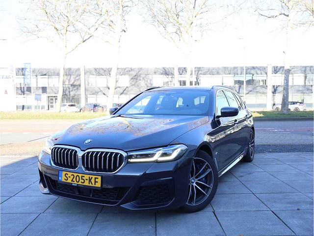 Bmw 5-serie touring 540i xd business edition plus automaat 2021, s-205-kf - afbeelding 1 van  35