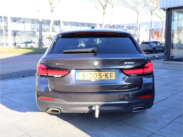 Bmw 5-serie touring 540i xd business edition plus automaat 2021, s-205-kf - afbeelding 30 van  35