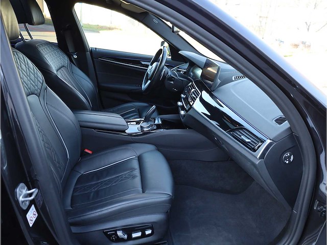 Bmw 5-serie touring 540i xd business edition plus automaat 2021, s-205-kf - afbeelding 16 van  35