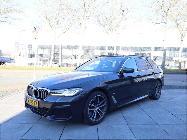 Bmw 5-serie touring 540i xd business edition plus automaat 2021, s-205-kf - afbeelding 35 van  35