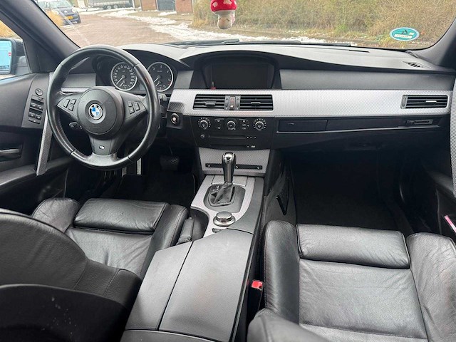 Bmw 5-serie touring m535d 272pk m-styling 42-xd-vt - afbeelding 6 van  18