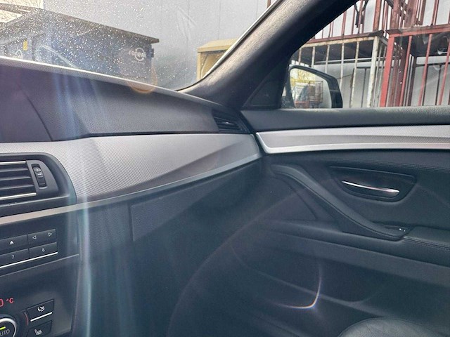 Bmw 5-serie touring m550xd 7-kjr-62 - afbeelding 23 van  36