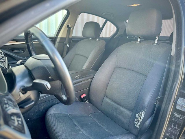 Bmw 520d executive plus automaat, 9-kkz-32 - afbeelding 13 van  15