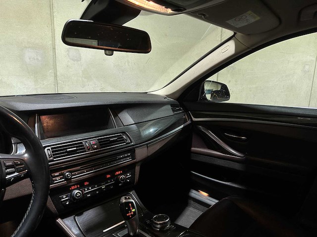 Bmw 520d touring m sport edition 190pk 2015 5-serie, zv-643-t - afbeelding 13 van  43
