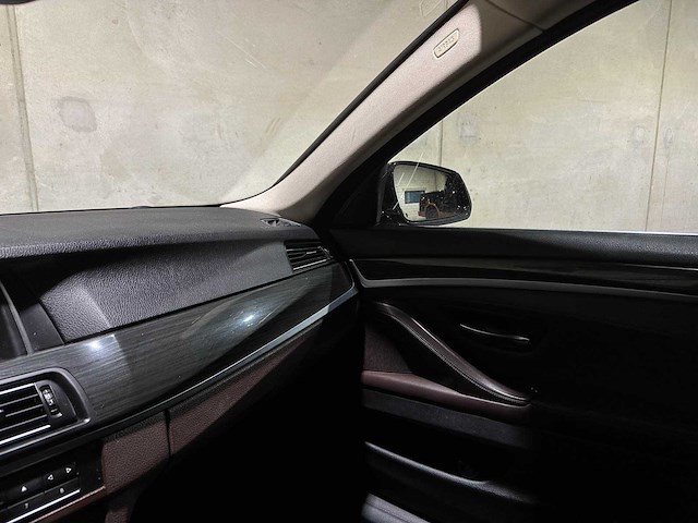 Bmw 520d touring m sport edition 190pk 2015 5-serie, zv-643-t - afbeelding 25 van  43