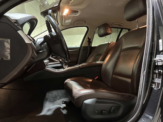 Bmw 520d touring m sport edition 190pk 2015 5-serie, zv-643-t - afbeelding 27 van  43