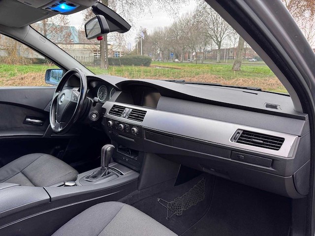 Bmw 520i executive automaat, 48-rv-pr - afbeelding 11 van  15