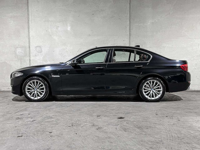Bmw 520i luxury edition 184pk 2016 (origineel-nl) 5-serie f10, kk-611-l - afbeelding 1 van  16