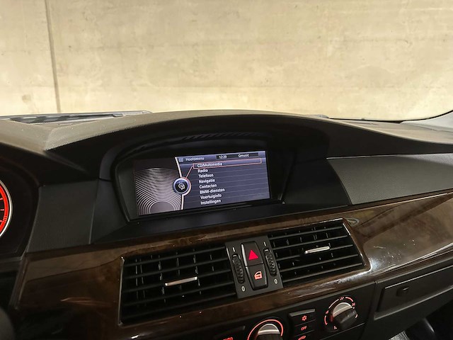 Bmw 520i touring corporate lease business line edition i 163pk 2010 5-serie , 68-kns-5 - afbeelding 11 van  39