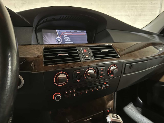 Bmw 520i touring corporate lease business line edition i 163pk 2010 5-serie , 68-kns-5 - afbeelding 10 van  39