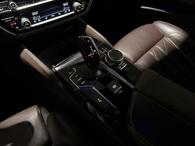 Bmw 520i touring high executive 5-serie 181pk 2018 (origineel-nl), rx-455-v - afbeelding 15 van  49
