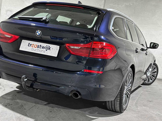 Bmw 520i touring high executive sport-line 5-serie 184pk 2019 (origineel-nl), xg-208-v - afbeelding 4 van  45