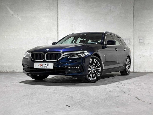 Bmw 520i touring high executive sport-line 5-serie 184pk 2019 (origineel-nl), xg-208-v - afbeelding 1 van  45