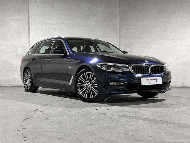 Bmw 520i touring high executive sport-line 5-serie 184pk 2019 (origineel-nl), xg-208-v - afbeelding 42 van  45