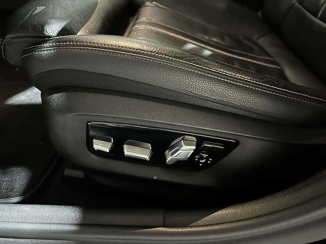 Bmw 520i touring high executive sport-line 5-serie 184pk 2019 (origineel-nl), xg-208-v - afbeelding 20 van  31