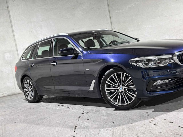Bmw 520i touring high executive sport-line 5-serie 184pk 2019 (origineel-nl), xg-208-v - afbeelding 8 van  31