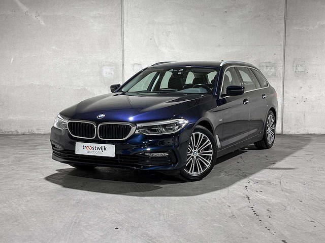 Bmw 520i touring high executive sport-line 5-serie 184pk 2019 (origineel-nl), xg-208-v - afbeelding 1 van  2
