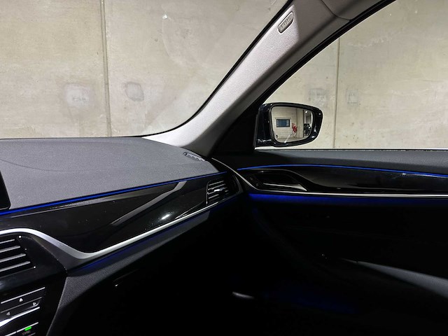 Bmw 520i touring high executive sport-line 5-serie 184pk 2019 (origineel-nl), xg-208-v - afbeelding 5 van  20