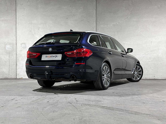 Bmw 520i touring high executive sport-line 5-serie 184pk 2019, xg-208-v - afbeelding 2 van  45