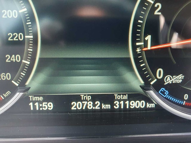 Bmw 520i touring luxury edition automaat; 8-xdh-66 - afbeelding 13 van  13