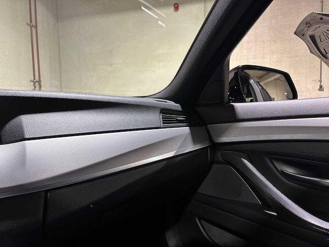 Bmw 520i touring m-sport high executive 5-serie 184pk 2013, 92-zln-9 - afbeelding 22 van  42