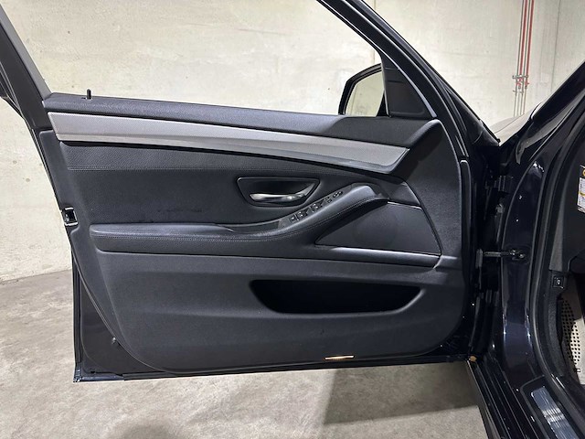Bmw 520i touring m-sport high executive 5-serie 184pk 2013, 92-zln-9 - afbeelding 24 van  42