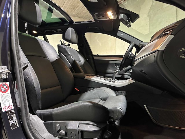 Bmw 520i touring m-sport high executive 5-serie 184pk 2013, 92-zln-9 - afbeelding 33 van  42
