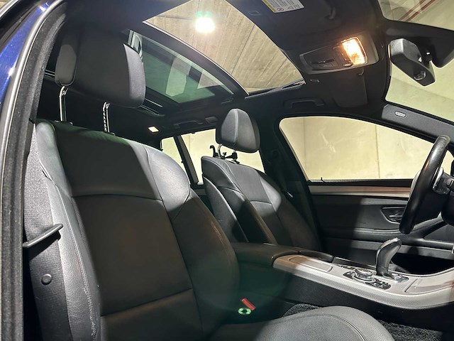 Bmw 520i touring m-sport high executive 5-serie 184pk 2013, 92-zln-9 - afbeelding 35 van  42