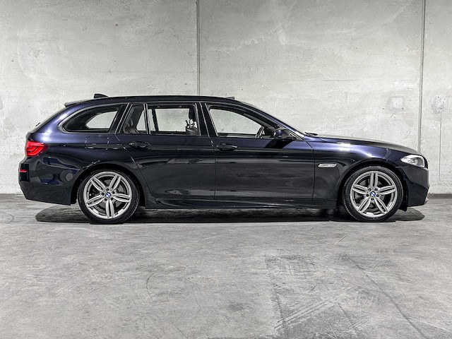 Bmw 520i touring m-sport high executive 5-serie 184pk 2013, 92-zln-9 - afbeelding 41 van  42