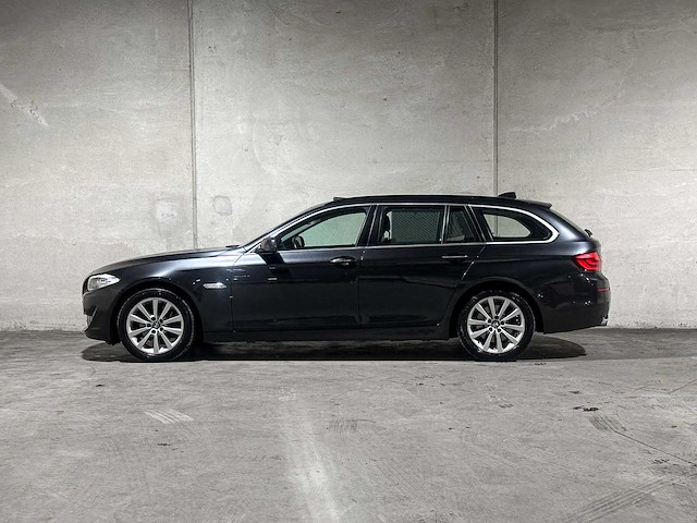 Bmw 523i touring high executive 204pk 2010 5-serie, 3-zkf-44 - afbeelding 16 van  45