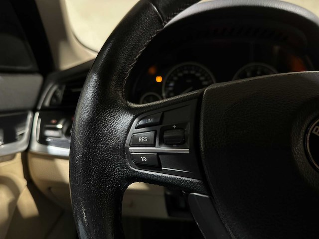 Bmw 523i touring high executive 204pk 2010 5-serie f11, l-790-vl - afbeelding 19 van  33
