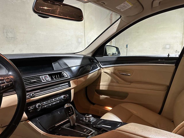 Bmw 523i touring high executive 204pk 2010 5-serie f11, l-790-vl - afbeelding 8 van  33