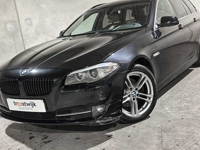 Bmw 523i touring high executive 204pk 2010 5-serie f11, l-790-vl - afbeelding 28 van  33