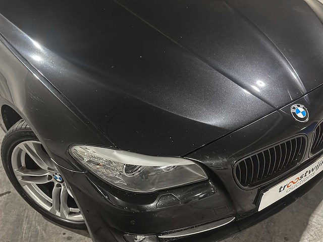 Bmw 523i touring high executive 204pk 2010 5-serie f11, l-790-vl - afbeelding 32 van  33