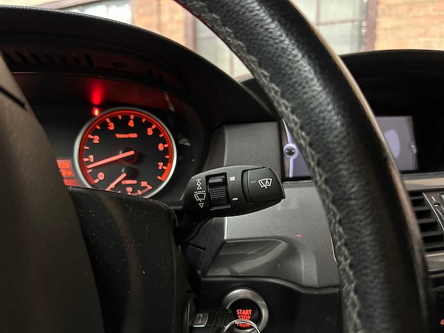 Bmw 525i business line edition ii 218pk 2009 5-serie, 71-jxb-8 youngtimer - afbeelding 13 van  35