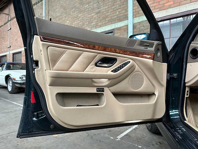 Bmw 528i executive 193pk 1997 (origineel-nl) 5-serie e39, rn-zl-11 - afbeelding 33 van  54