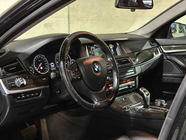 Bmw 528i high executive 245pk 2014 5-serie, 1-xzl-55 - afbeelding 9 van  45