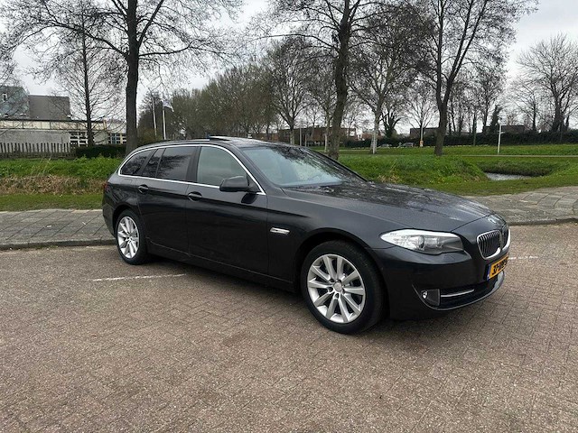 Bmw 528i touring high executive automaat; 37-tpz-5 - afbeelding 16 van  22