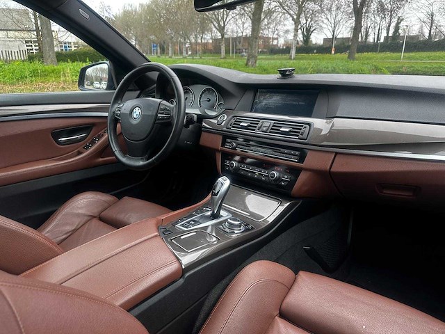 Bmw 528i touring high executive automaat; 37-tpz-5 - afbeelding 9 van  22