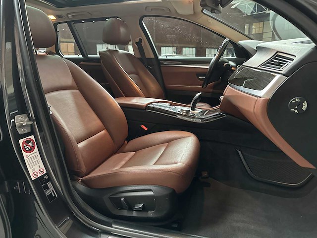 Bmw 528i touring luxury edition f11 245pk 2014 5-serie, 6-tzt-71 - afbeelding 32 van  41