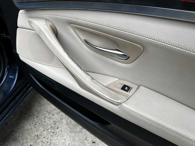 Bmw 530d blueperformance high executive touring 258pk 2011 5-serie, ns-262-v - afbeelding 39 van  61